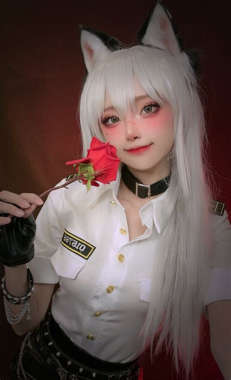 Chinese Cosplayer